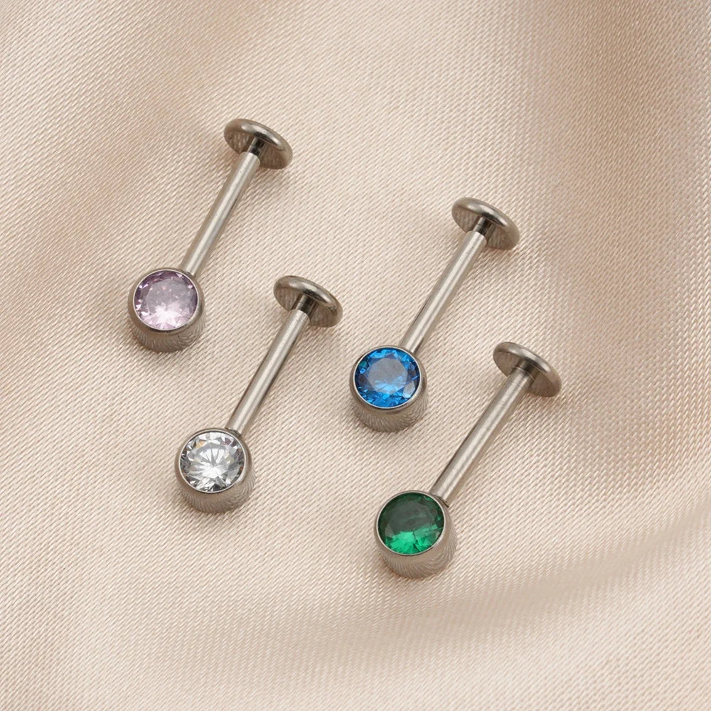 Right Grand ASTM F136 Titanium 16G Single Round CZ Vertical Helix Earring Internally Threaded Cartilage Stud Ear Piercing
