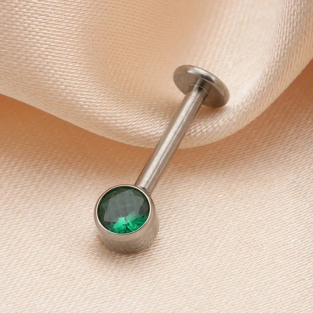 Right Grand ASTM F136 Titanium 16G Single Round CZ Vertical Helix Earring Internally Threaded Cartilage Stud Ear Piercing