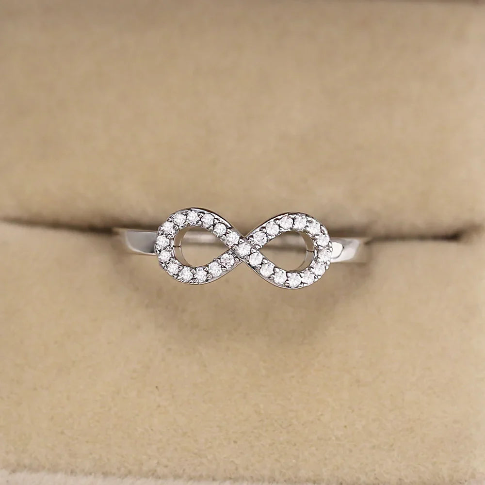Huitan Trendy Infinity Rings Fashion Simple Accessories Lucky Upside-Down Letter Eight Shaped Women Middle Finger Rings 2019