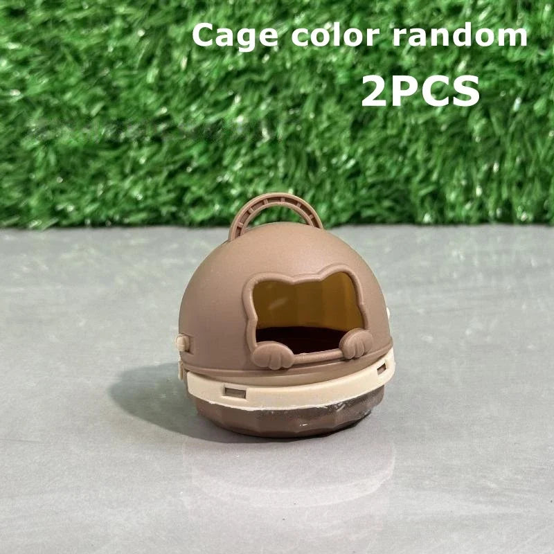 ▶2/4Pcs Realistic Mini Dog & Cat Cage With Door Miniature Dollhouse Pet House For Doll Accessories Mini Pets Habitat