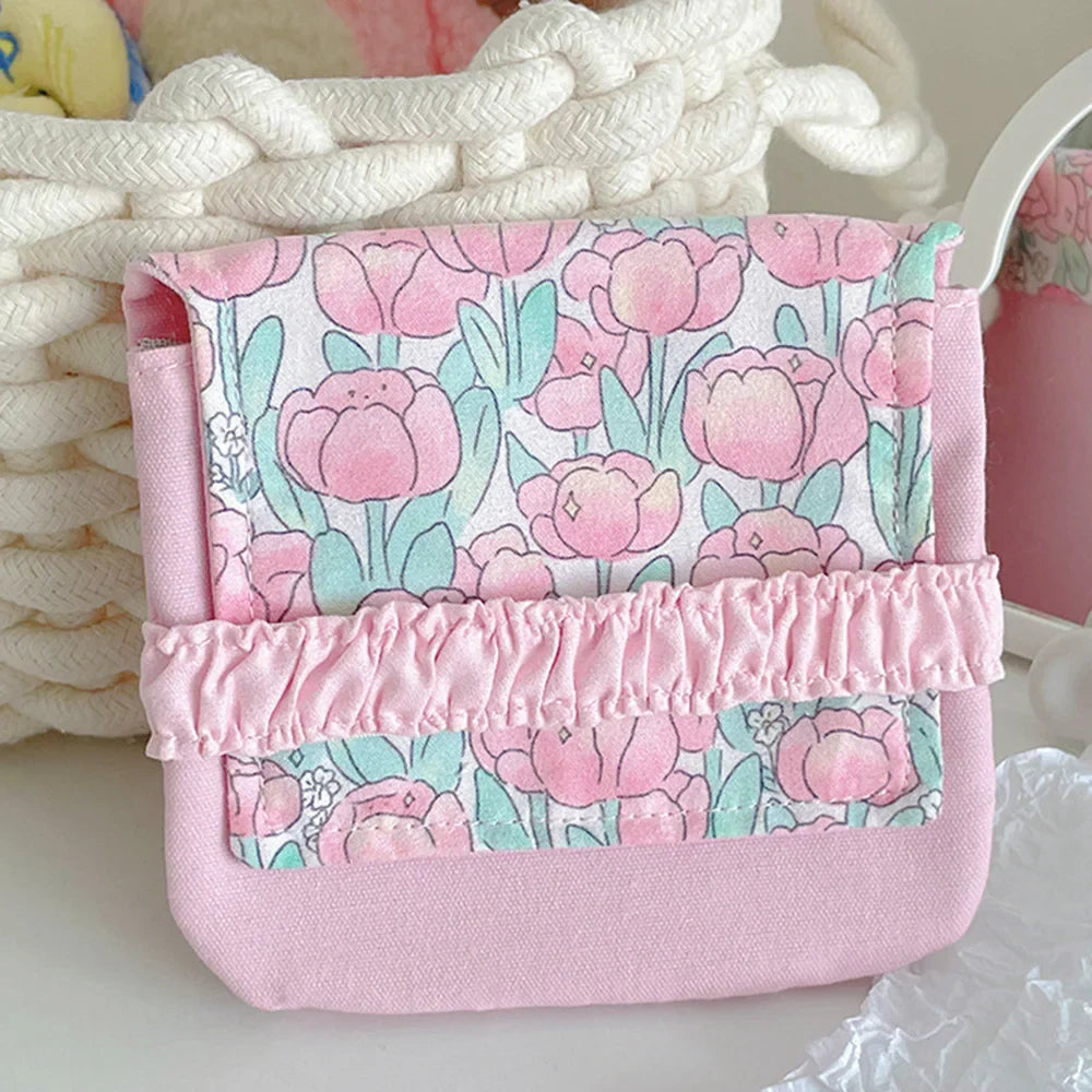 Cute cartoon Sanitary Pad Storage Bag for Girls' Menstrual Period, Portable Aunt Bag, Sanitary Pad Storage, Large Capacity Small