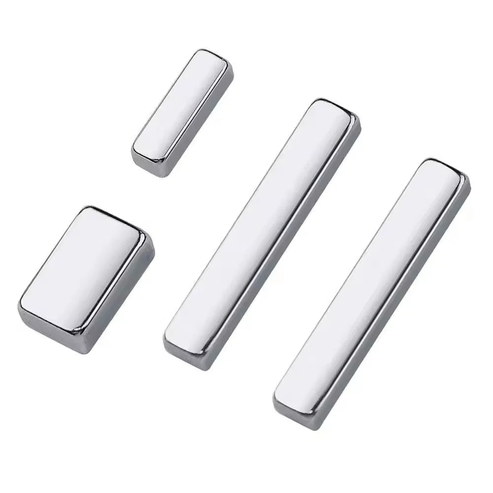 LINMANDA 4PCS Nail Magnet Cat Eye Tool Mini Magnetic Stick Suitable for Nail Polish Cat Eye Gel Nail Polish DIY Home Nail Salon