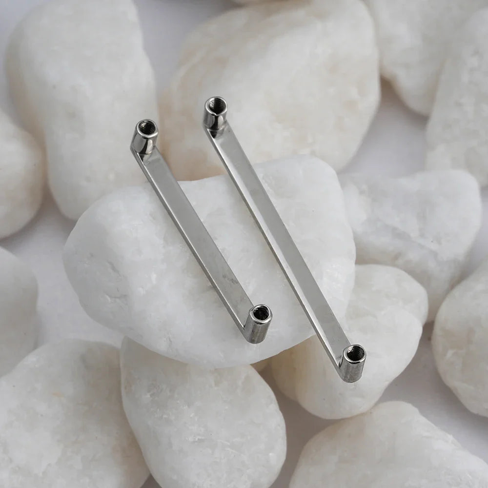 Right Grand ASTM F136 Titanium 14G Internally Threaded Surface Bar Base for Dermal Anchor Hide In Skin Piercing Jewelry