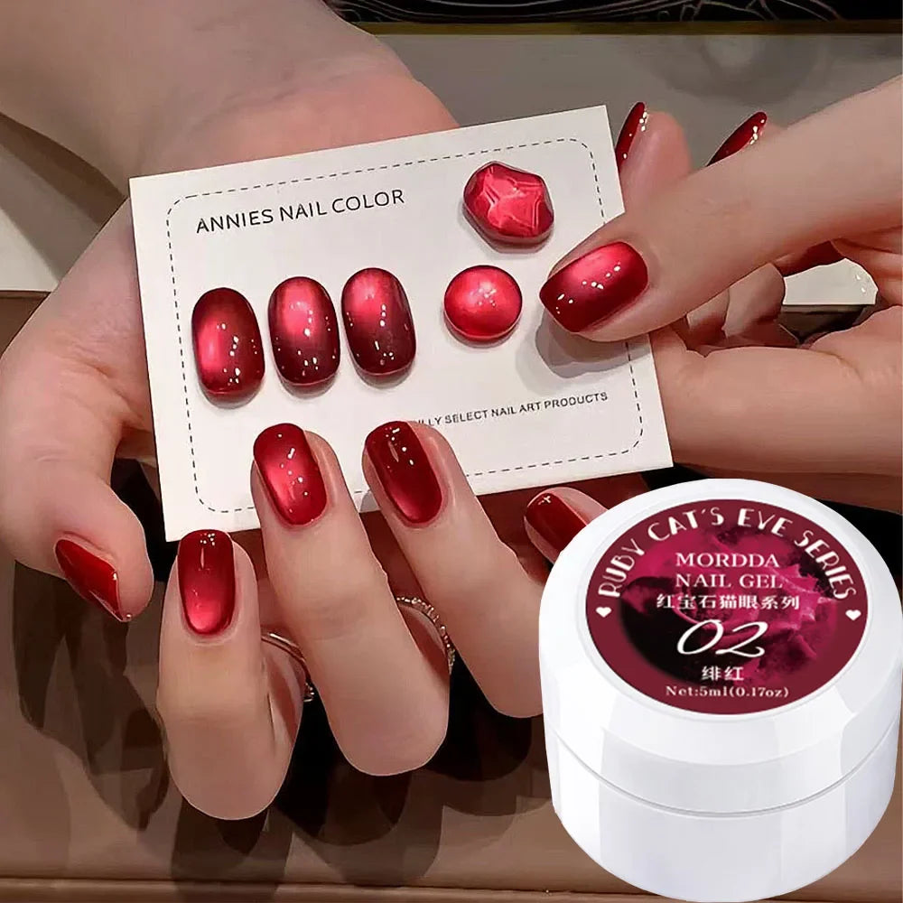 5ml Pomegranate Red Cat Eye Magnetic Nail Polish Translucent Glass Beads Satin Gloss Gel Nail Polish Nude Sparkling Nail Varnish