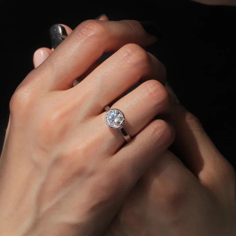 Huitan Exquisite Round Cubic Zirconia Women Rings Simple Design Fashion Luxury Wedding Engagement Female Accessories Hot Jewelry