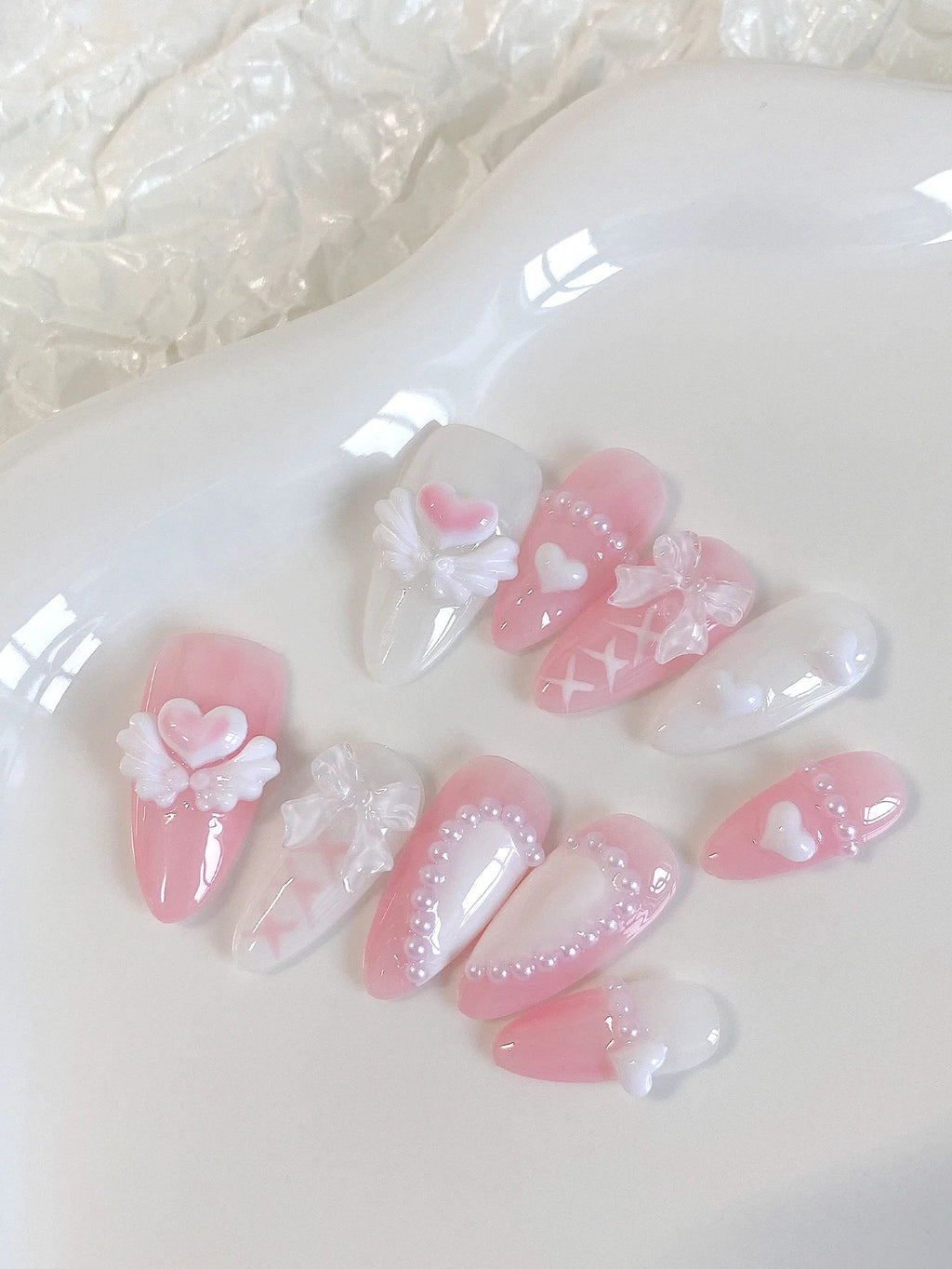 10 Pieces of 3D Heart-Shaped Angel Wings, Translucent White Bowknots, Pearl French-Style Long Almond-Shaped Bridesmaid Lolita Pure Desire Semi-Handmade Nail Stickers, Wedding Bridesmaid Styling, Lolita Dress Matching, Spring